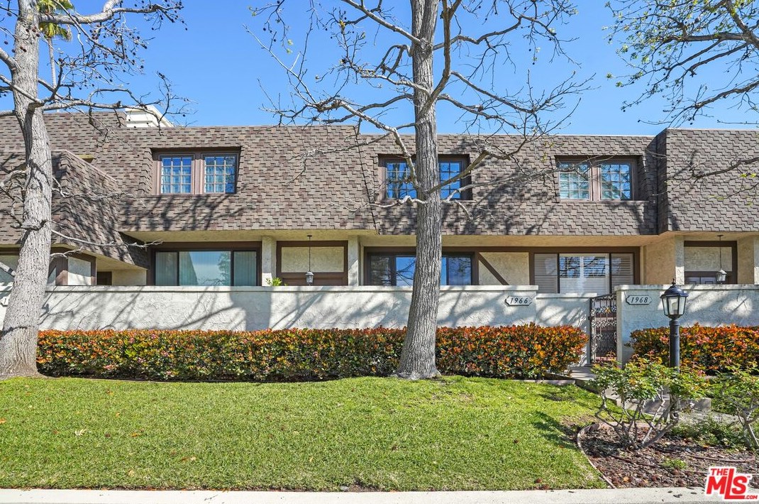 1966 Huntington Dr, South Pasadena, CA 91030