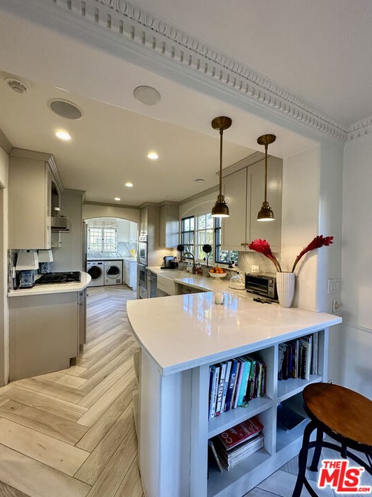 6119 Lindenhurst Ave, Los Angeles CA  90048-4808 exterior