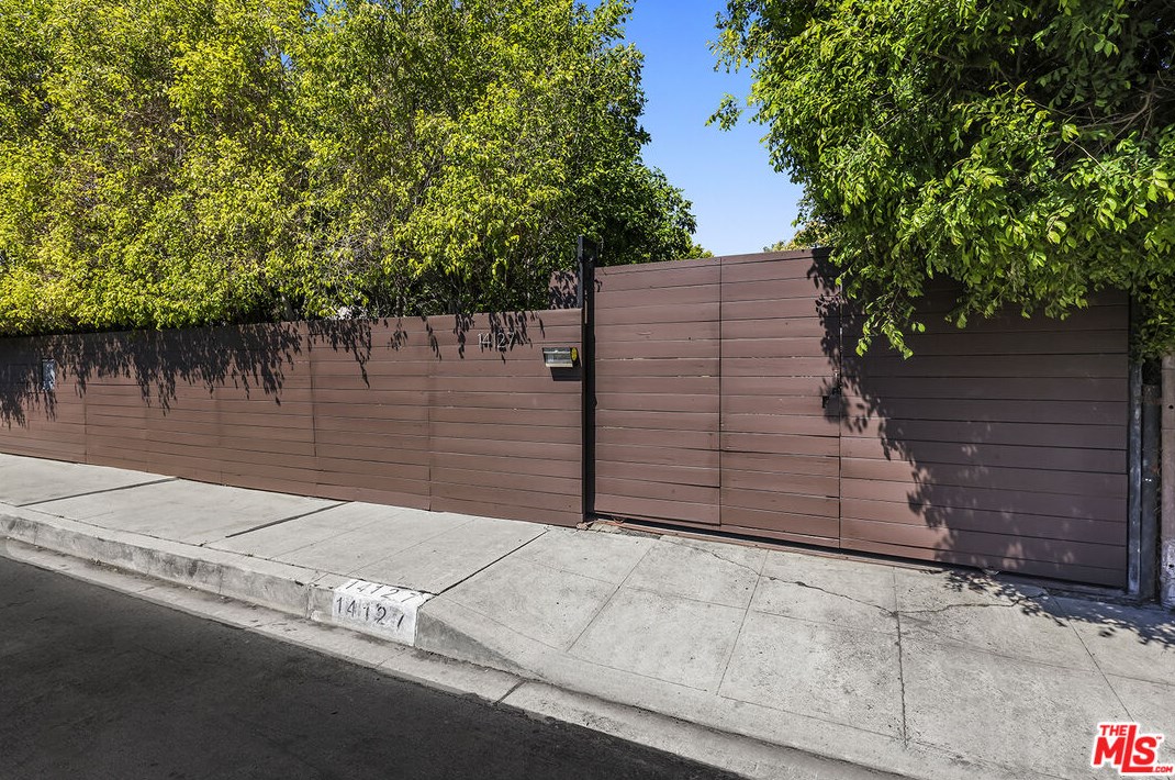 14127 Califa St, Van Nuys, CA 91401