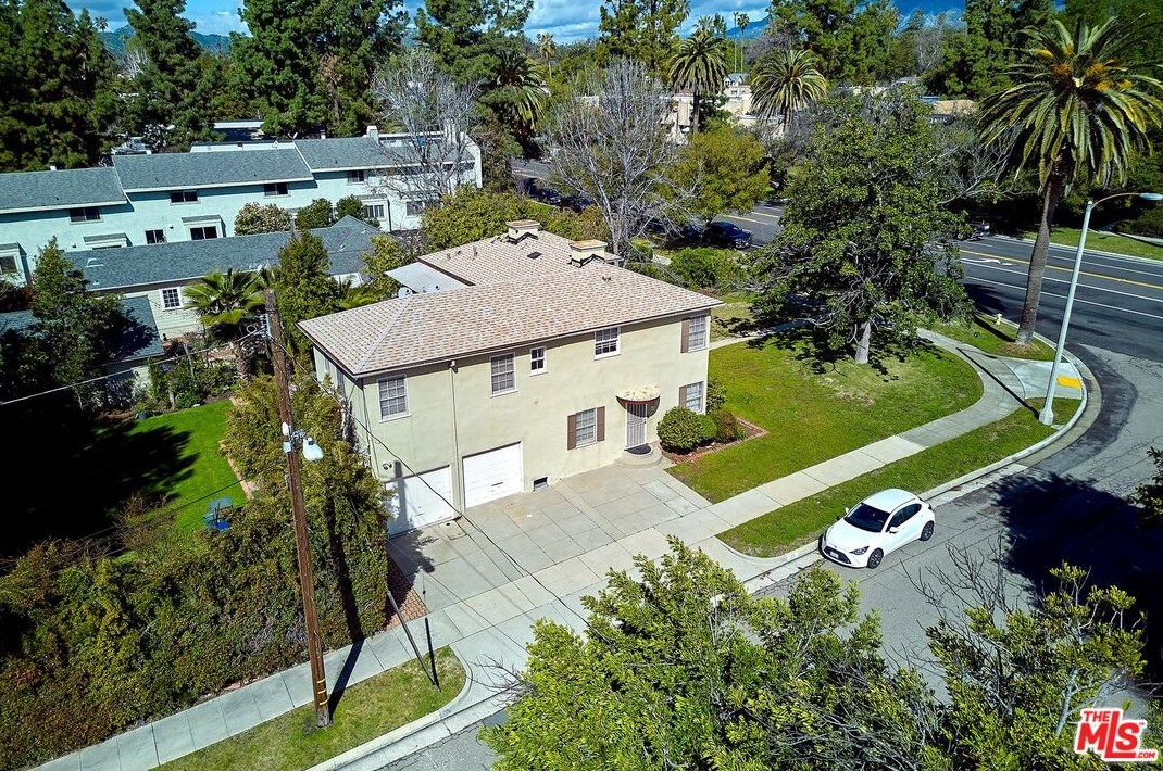 1470 Orange Grove Blvd, Pasadena, CA 91104-4719