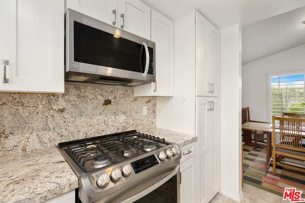 69385 Avenida De Las Montanas, Cathedral City CA  92234-1596 exterior