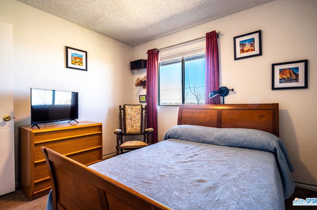 60668 La Mirada Trl, Joshua Tree CA  92252-2859 exterior