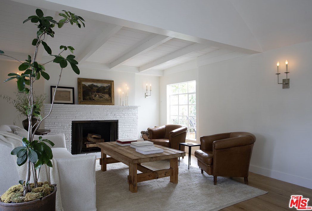 1410 Stanford Dr, Glendale, CA 91205