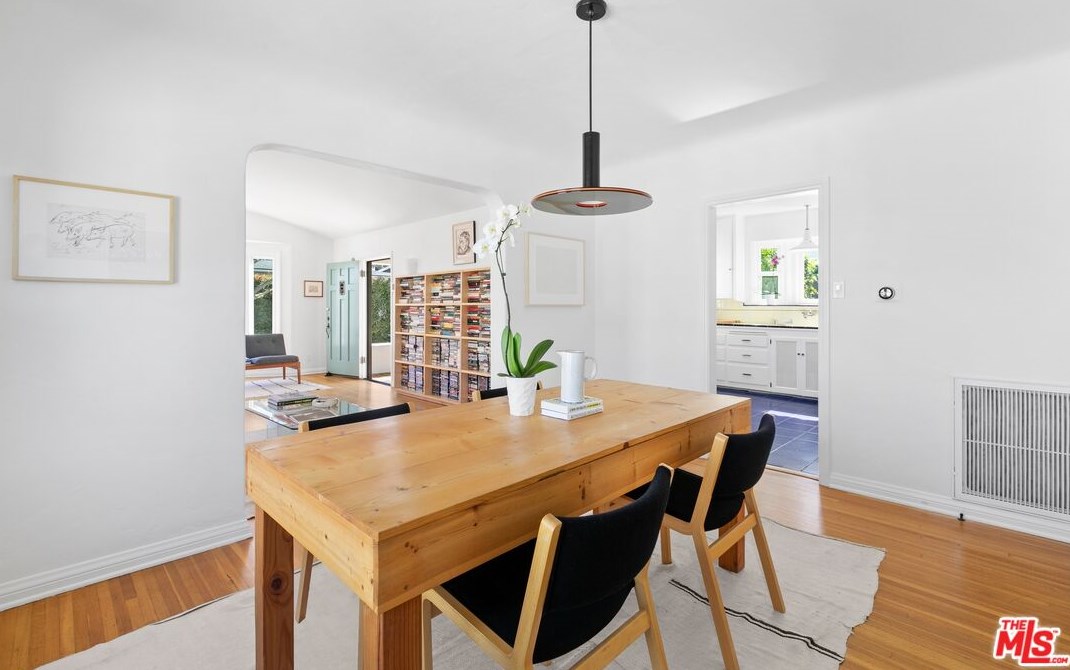 4761 Frieda Dr, Los Angeles CA  90065-4112 exterior