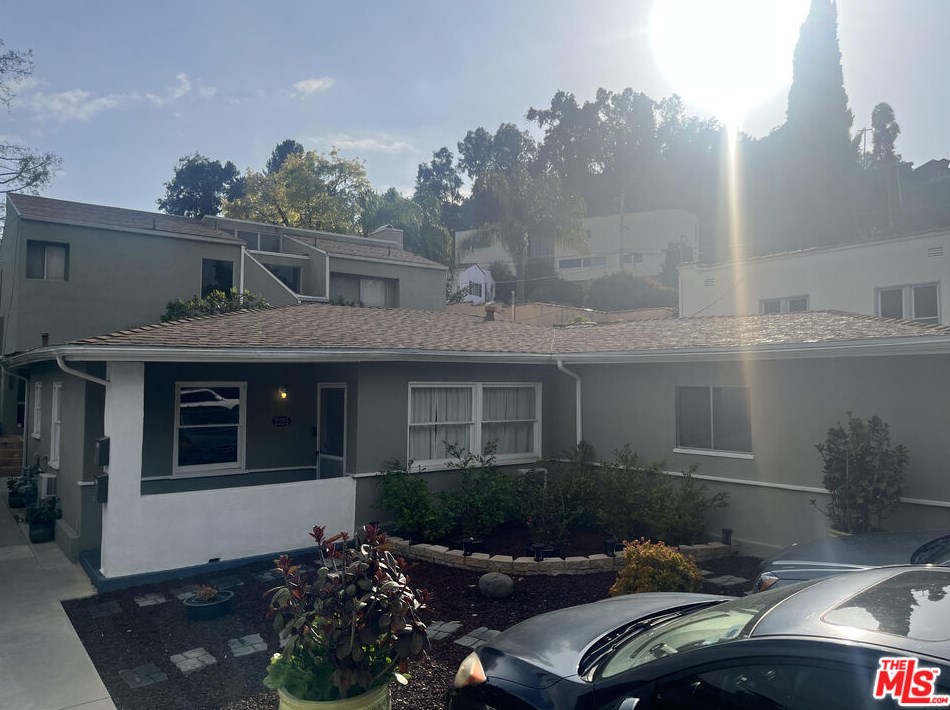 2223 Silver Ridge Ave, Los Angeles CA  90039-3641 exterior