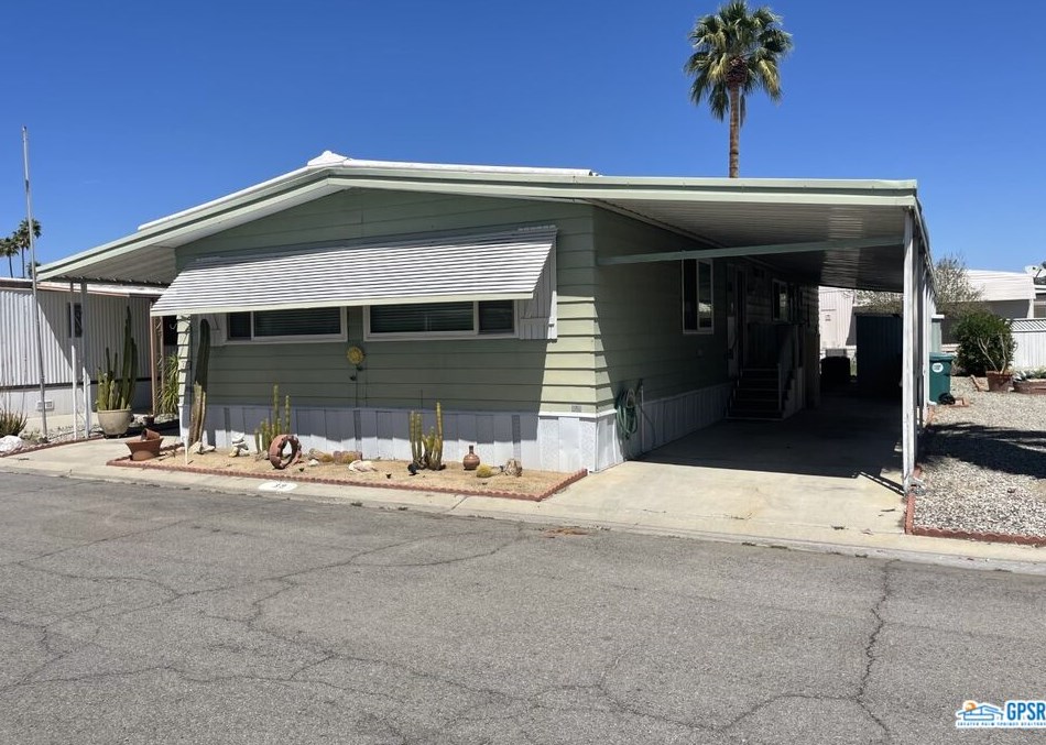 39 Mirage Dr, Cathedral City, CA 92234-7044
