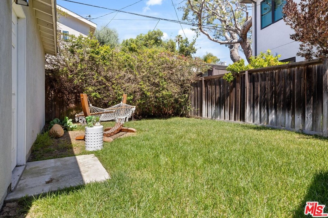 8929 Hubbard St, Los Angeles CA  90232-2403 exterior