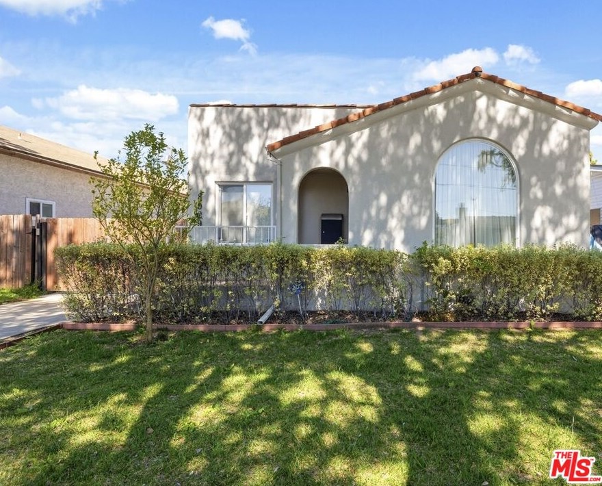 8929 Hubbard St, Los Angeles, CA 90232-2403