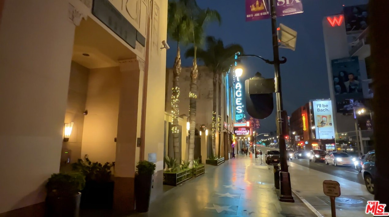 6253 Hollywood Blvd, Los Angeles CA  90028-8275 exterior