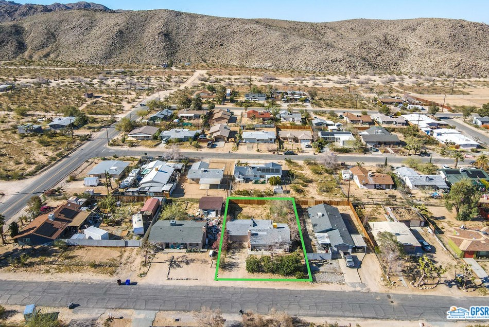 61740 Oleander Dr, Joshua Tree CA  92252-2017 exterior