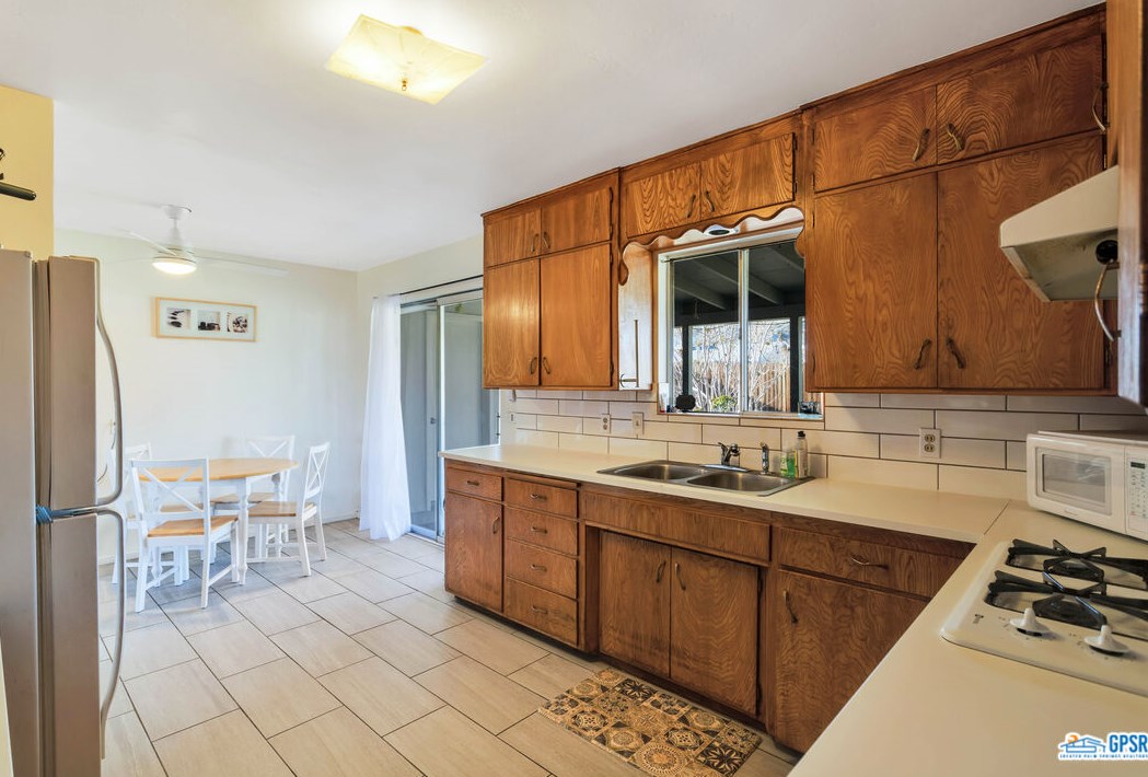 61740 Oleander Dr, Joshua Tree CA  92252-2017 exterior