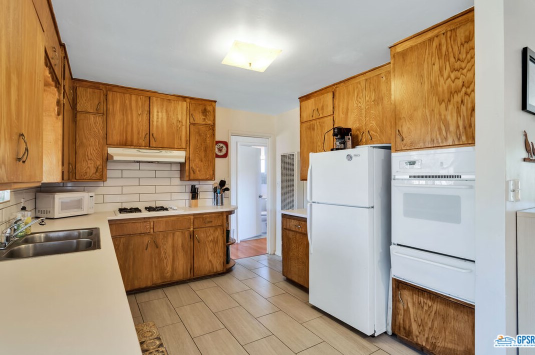 61740 Oleander Dr, Joshua Tree CA  92252-2017 exterior