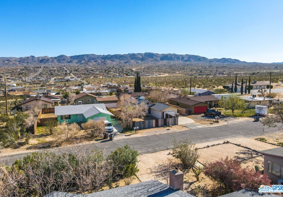 61740 Oleander Dr, Joshua Tree CA  92252-2017 exterior