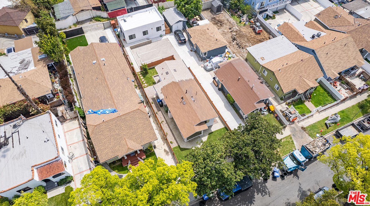 3120 Chaucer St, Los Angeles CA  90065-1827 exterior