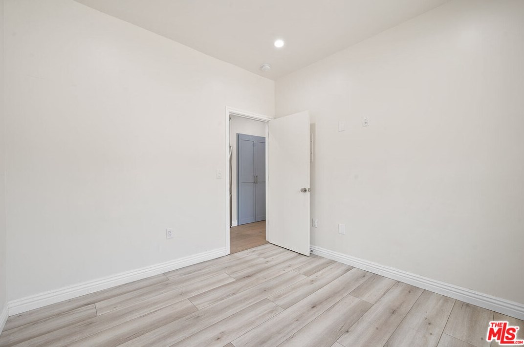 3120 Chaucer St, Los Angeles CA  90065-1827 exterior