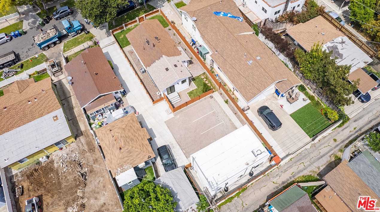 3120 Chaucer St, Los Angeles CA  90065-1827 exterior