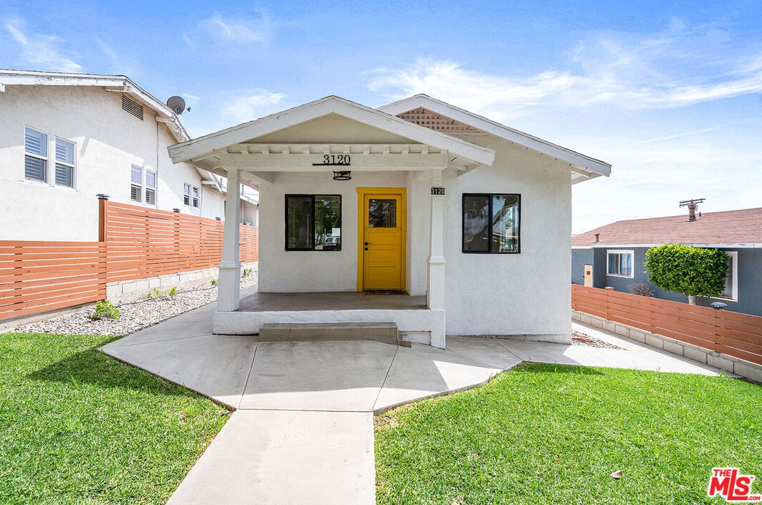 3120 Chaucer St, Los Angeles CA  90065-1827 exterior