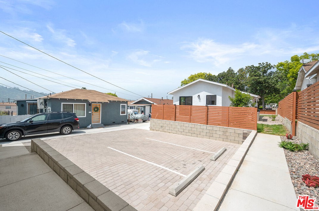 3120 Chaucer St, Los Angeles CA  90065-1827 exterior