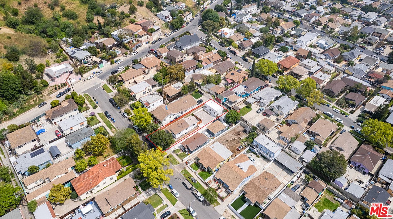 3120 Chaucer St, Los Angeles CA  90065-1827 exterior
