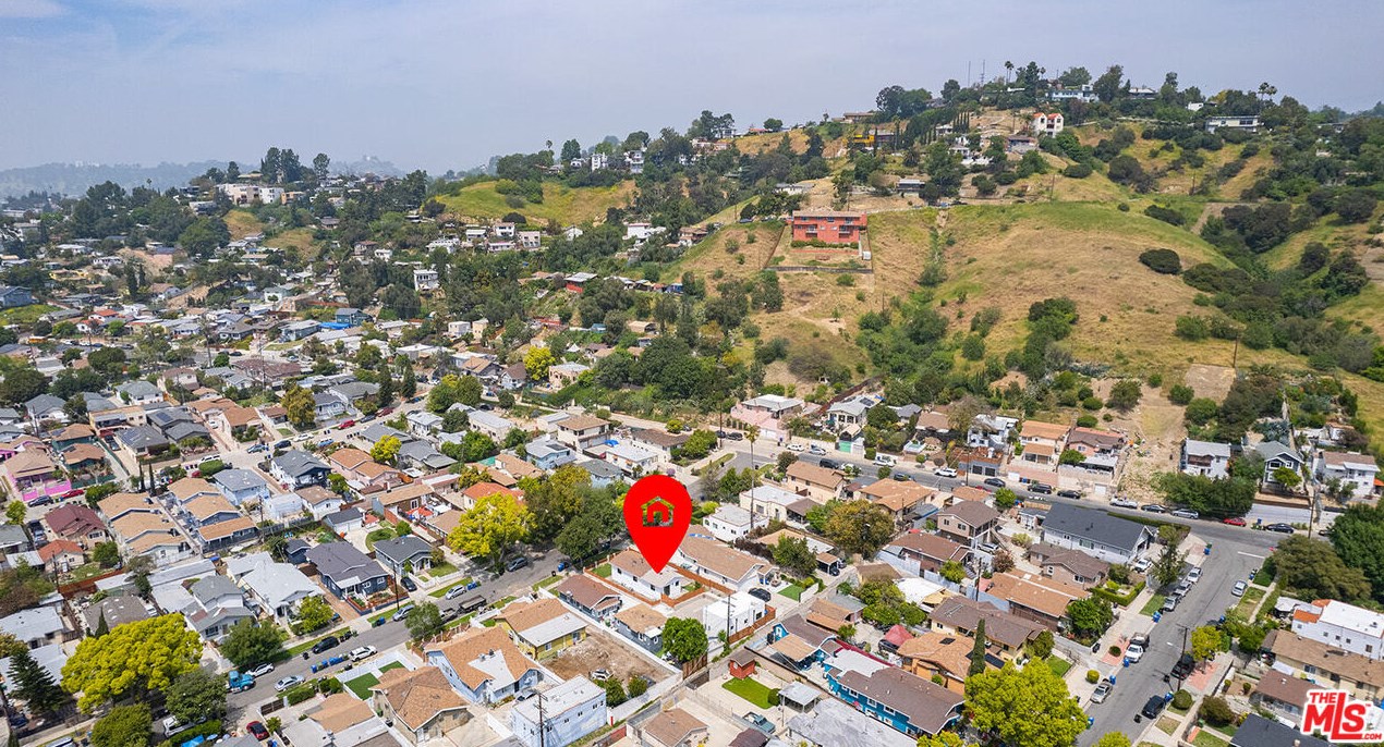 3120 Chaucer St, Los Angeles CA  90065-1827 exterior