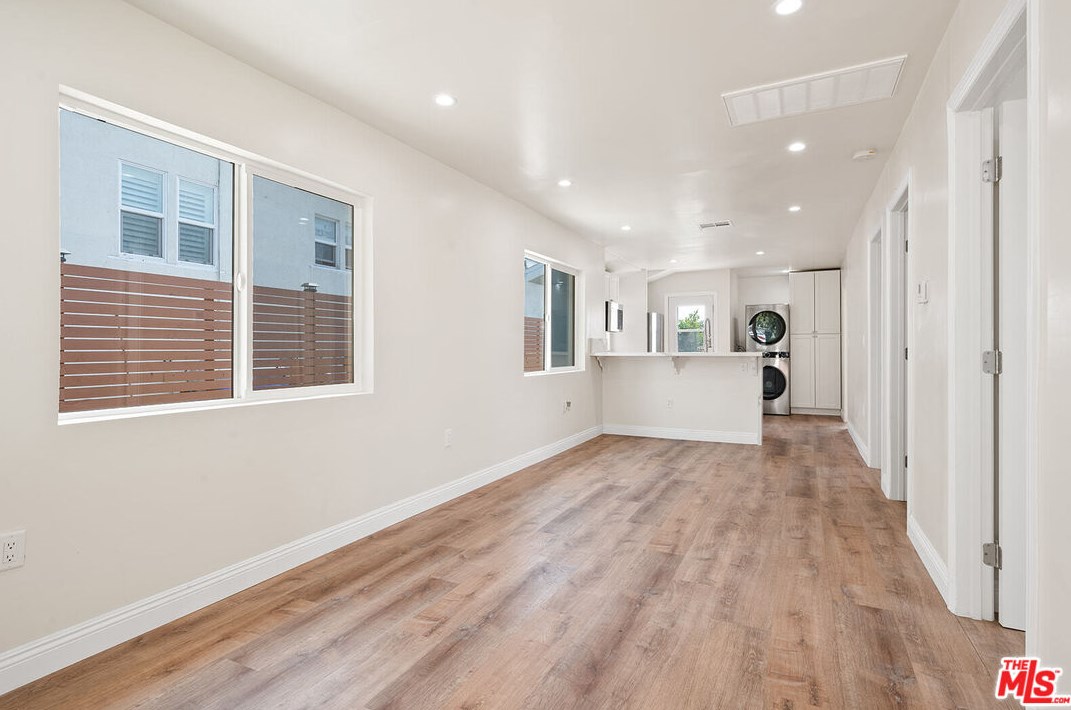 3120 Chaucer St, Los Angeles CA  90065-1827 exterior