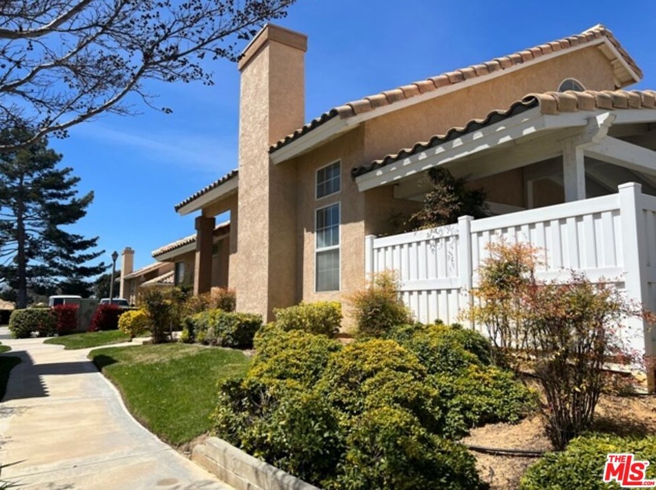 548 La Costa Dr, Banning, CA 92220
