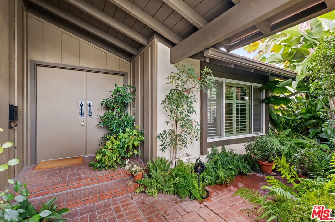 22702 White Fir Ln, Pomona, CA 91765-2541