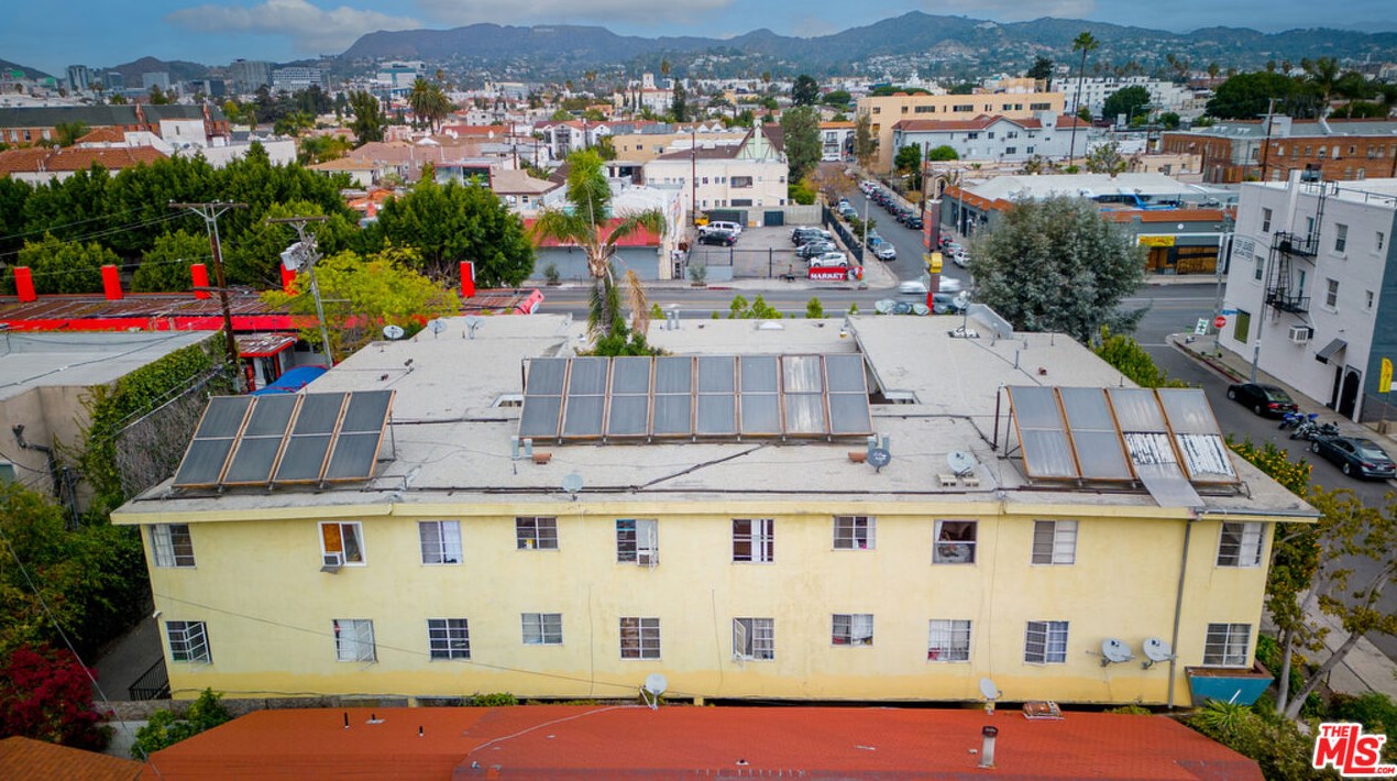 655 Manhattan Pl, Los Angeles CA  90004-4056 exterior