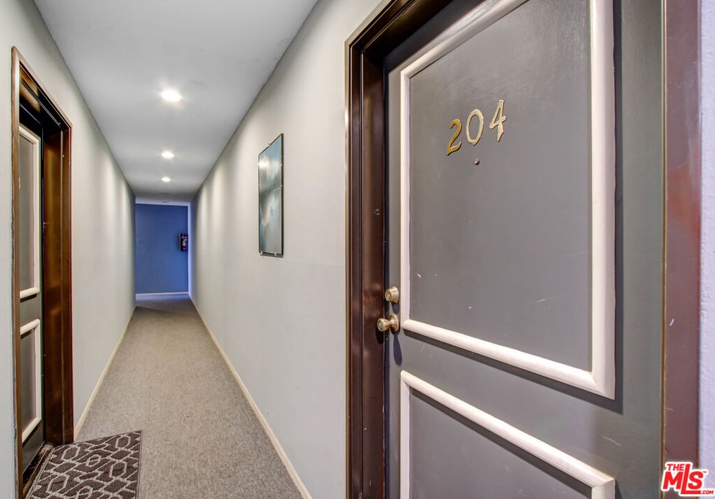 3122 S Canfield Ave #204, Los Angeles, CA 90034