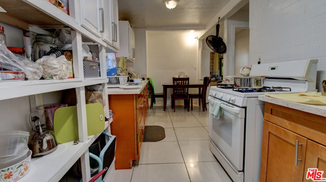 1529 Bonnie Beach Pl, Los Angeles CA  90063-1602 exterior