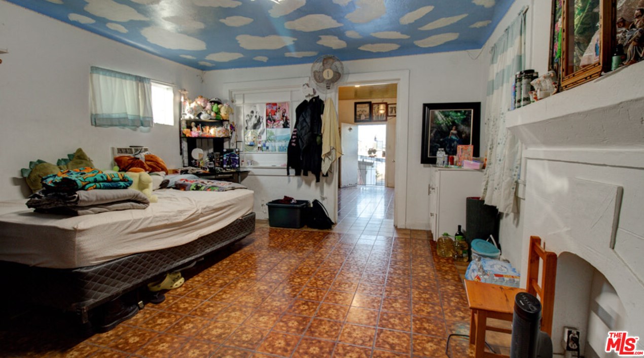 1529 Bonnie Beach Pl, Los Angeles CA  90063-1602 exterior