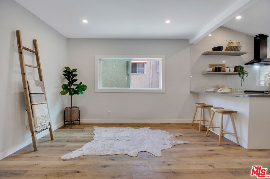 6152 Poppy Peak Dr, Los Angeles CA  90042-1333 exterior