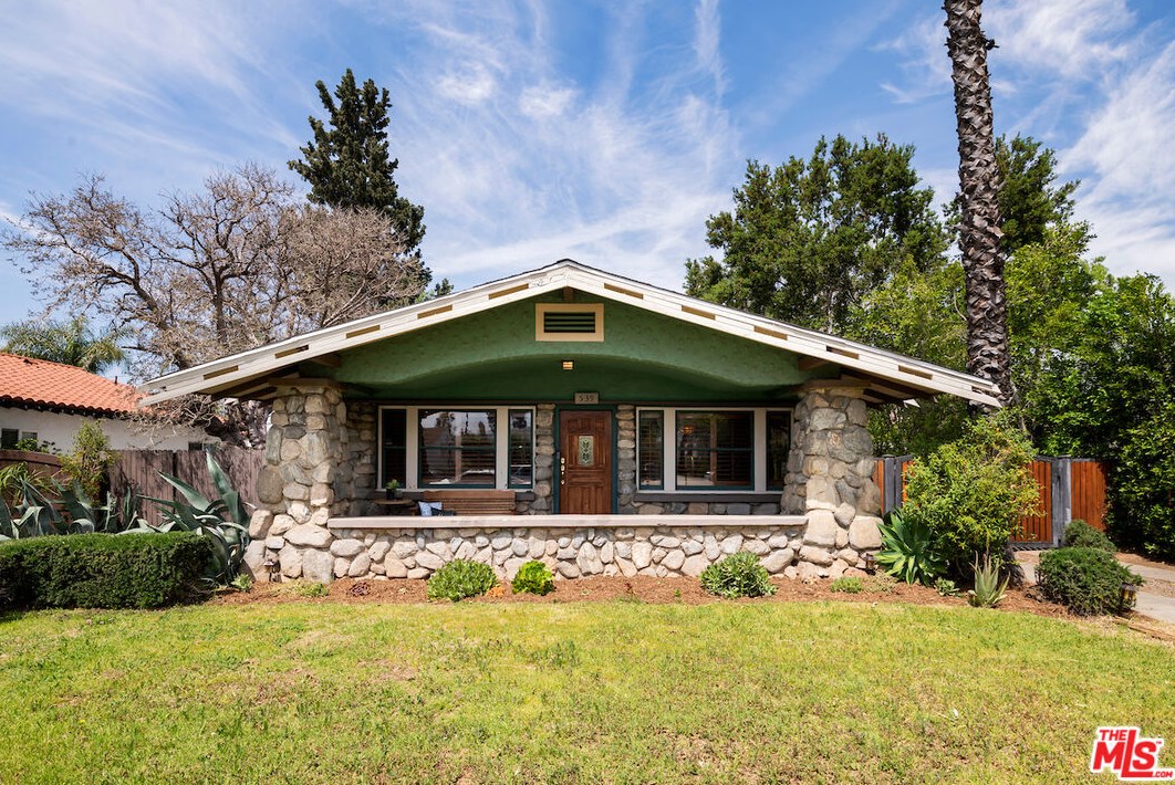 539 Harps St, San Fernando, CA 91340-2333