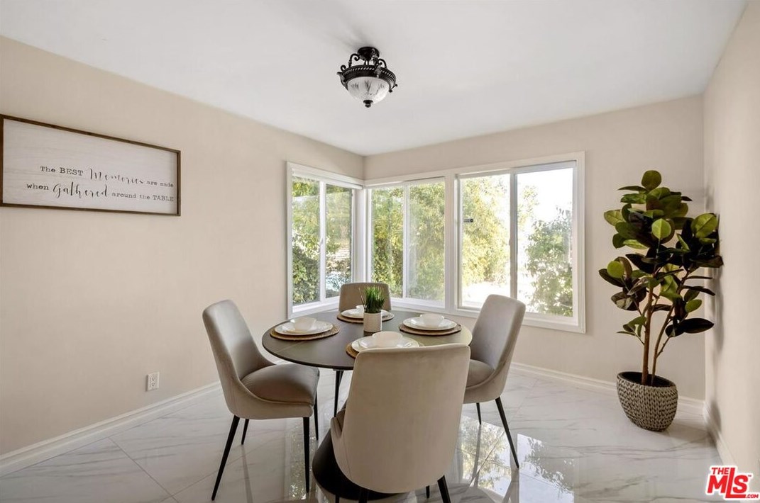 21327 Chirping Sparrow Rd, Pomona CA  91765-3702 exterior