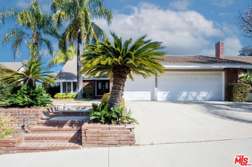21327 Chirping Sparrow Rd, Pomona CA  91765-3702 exterior