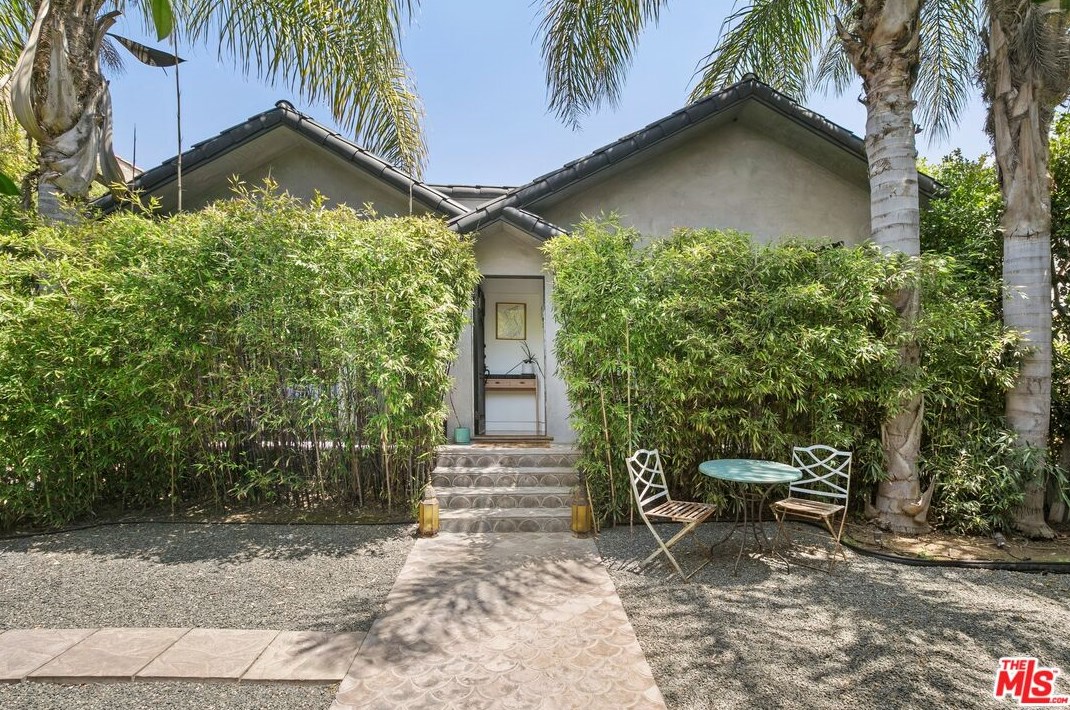 812 Harper Ave, Los Angeles, CA 90046-6804