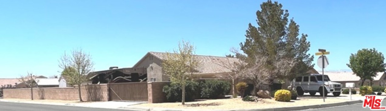 13491 Paraiso Rd, Apple Valley, CA 92308-3723
