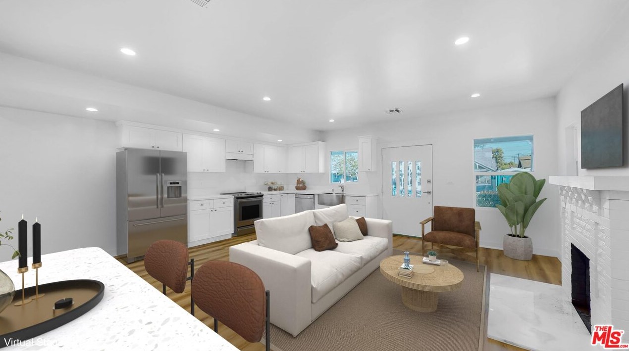 1018 49th St, Los Angeles CA  90011-5419 exterior