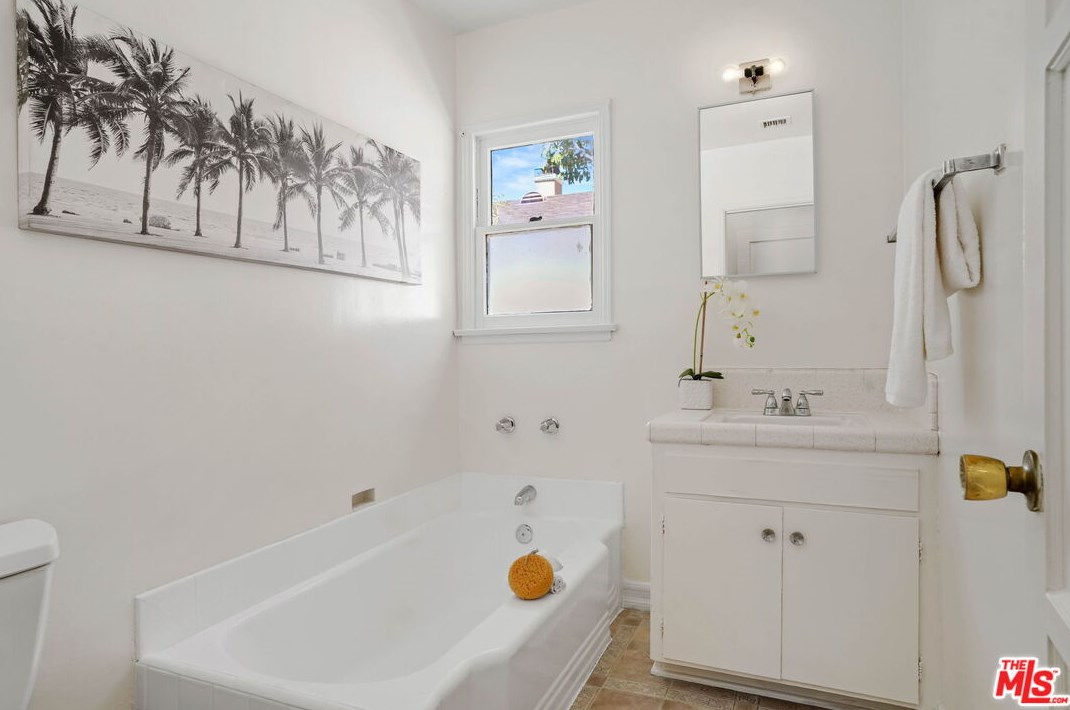 4123 Harter Ave, Los Angeles CA  90232-4014 exterior