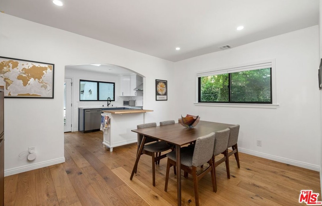 3720 Glenfeliz Blvd, Los Angeles CA  90039-1706 exterior