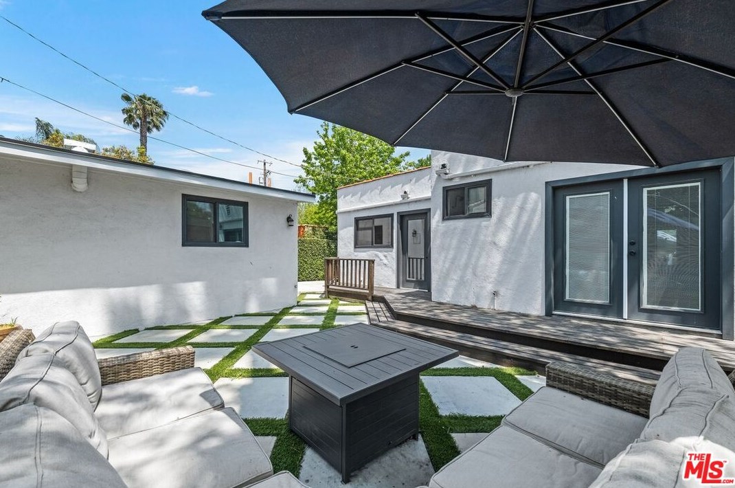 3720 Glenfeliz Blvd, Los Angeles CA  90039-1706 exterior