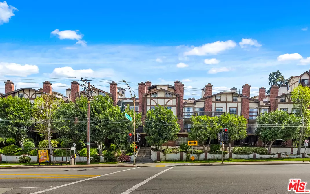 3800 Stocker St, Los Angeles CA  90008-5122 exterior