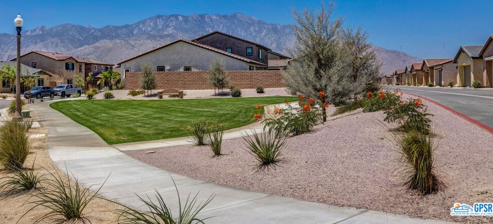 67427 Rio Oso Rd, Cathedral City CA  92234 exterior