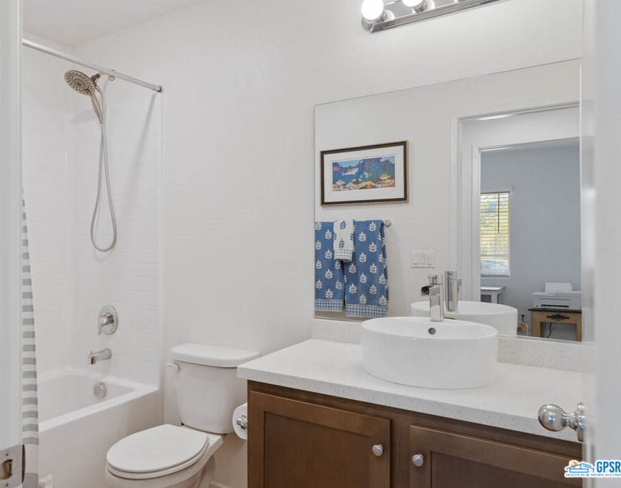 67427 Rio Oso Rd, Cathedral City CA  92234 exterior