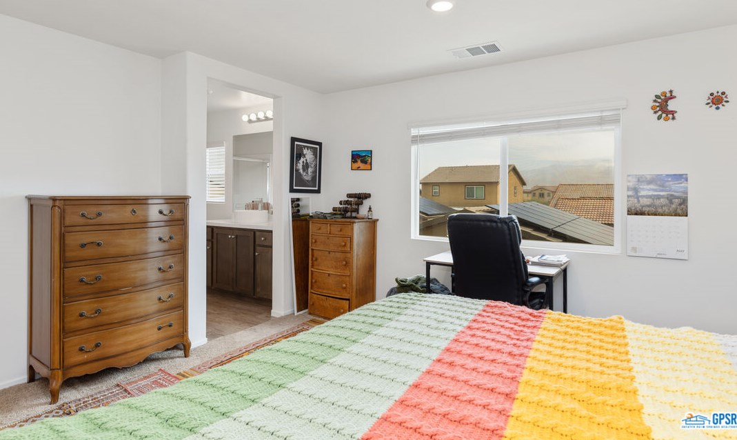 67427 Rio Oso Rd, Cathedral City, CA 92234