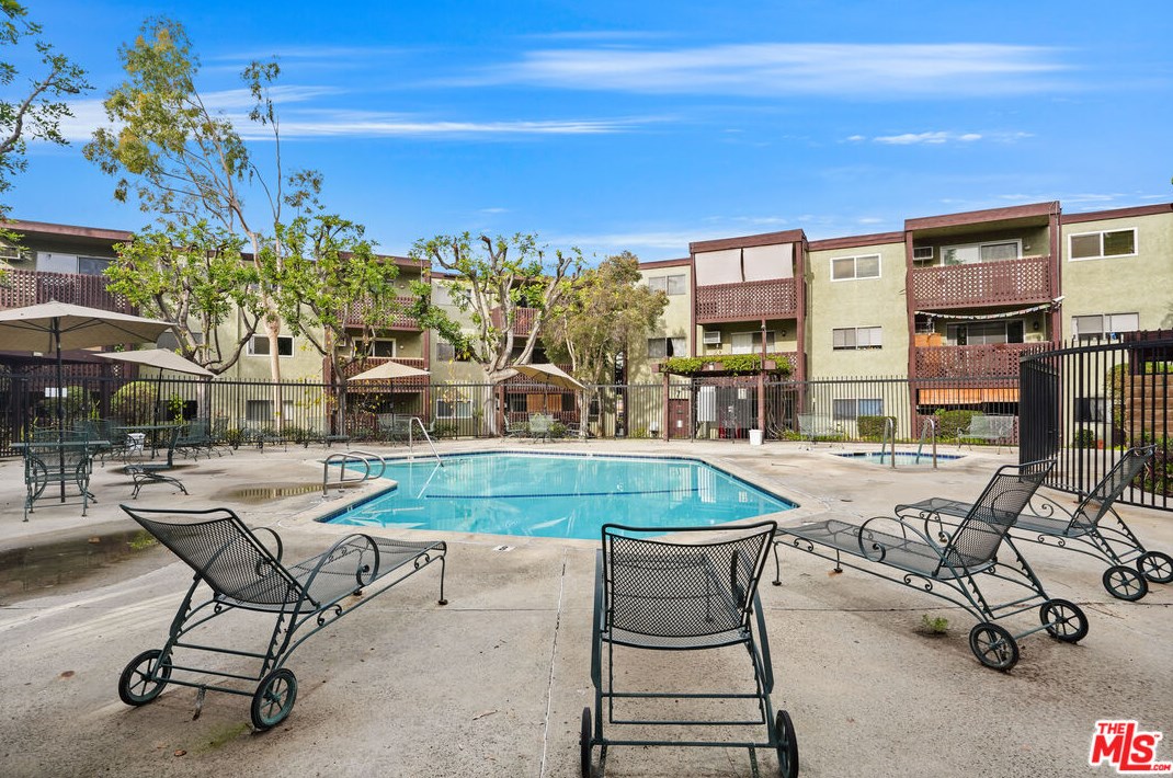 5840 Benner St, Los Angeles CA  90042-4767 exterior