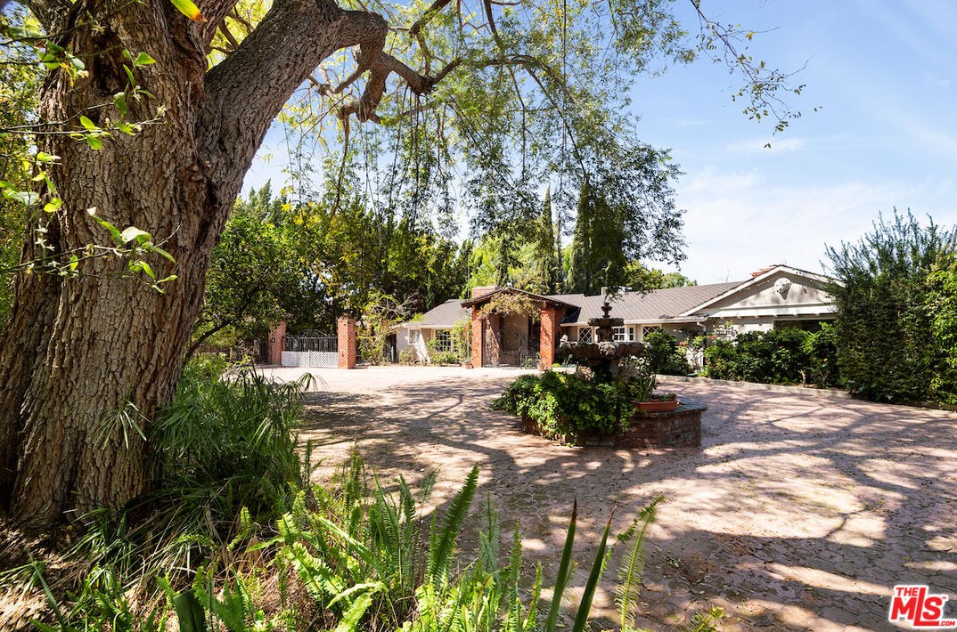 12549 Kling St, North Hollywood, CA 91604