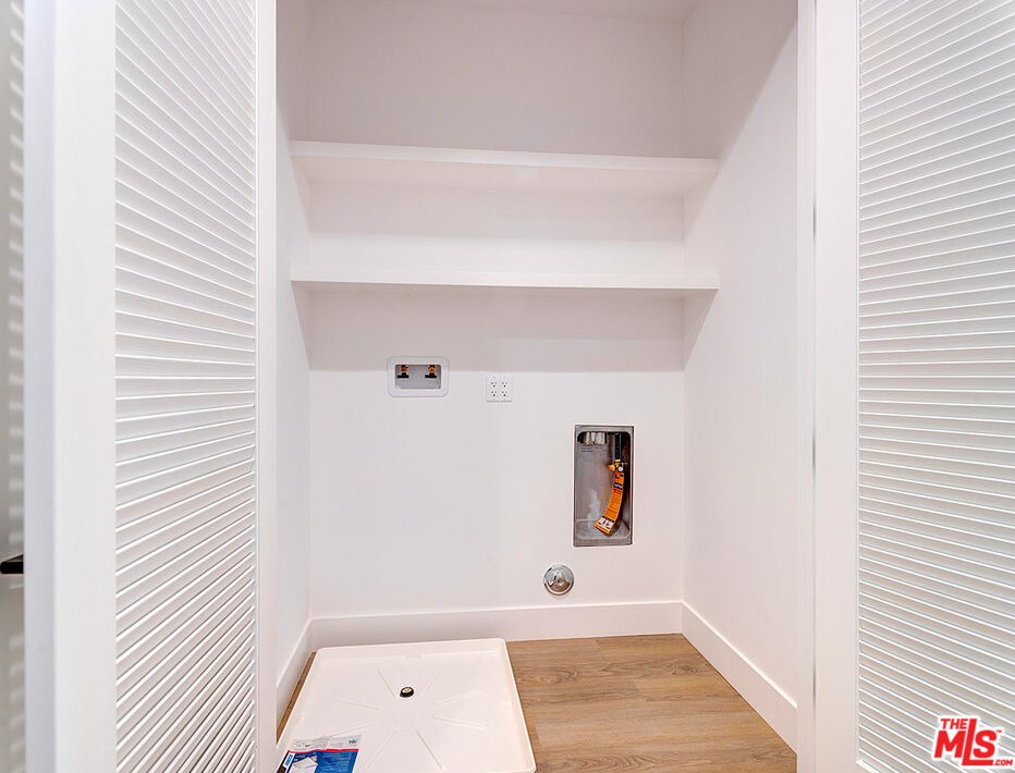 10560 Ayres Ave, Los Angeles CA  90064-3343 exterior