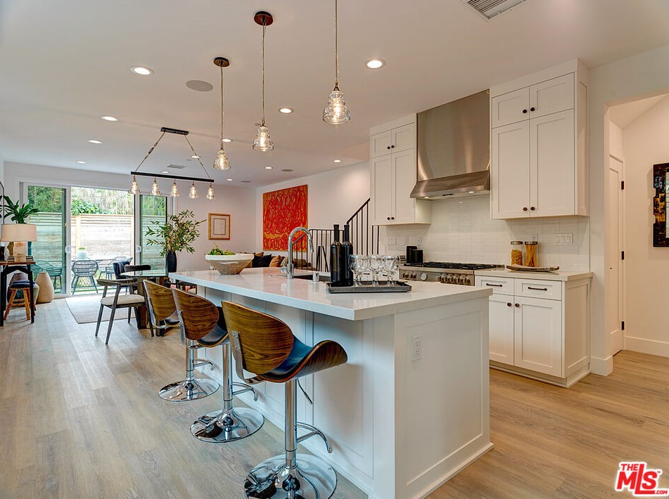 10560 Ayres Ave, Los Angeles CA  90064-3343 exterior