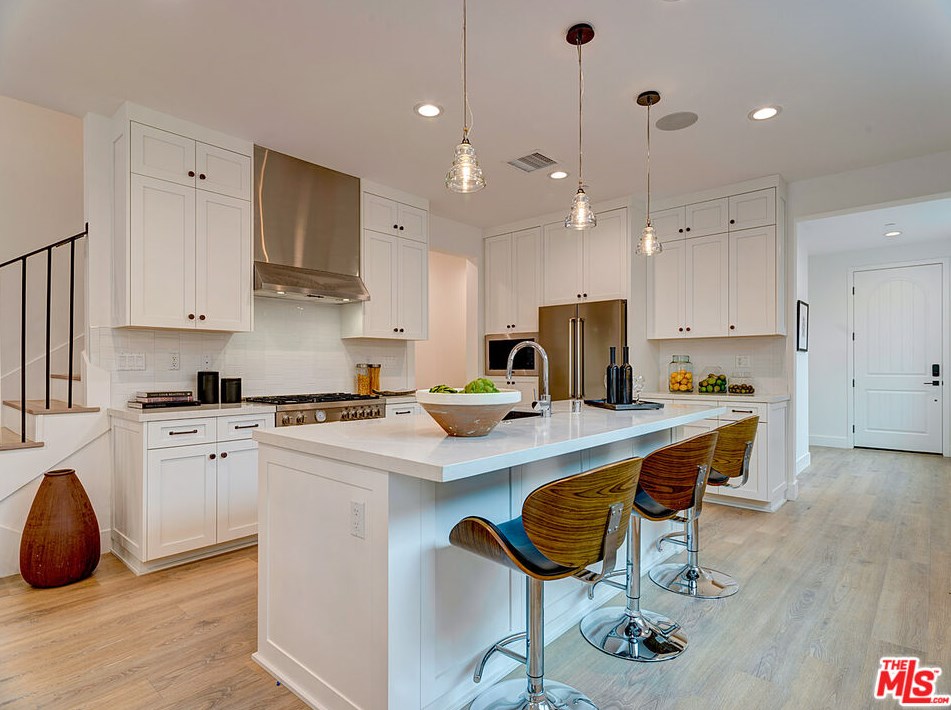 10560 Ayres Ave, Los Angeles CA  90064-3343 exterior